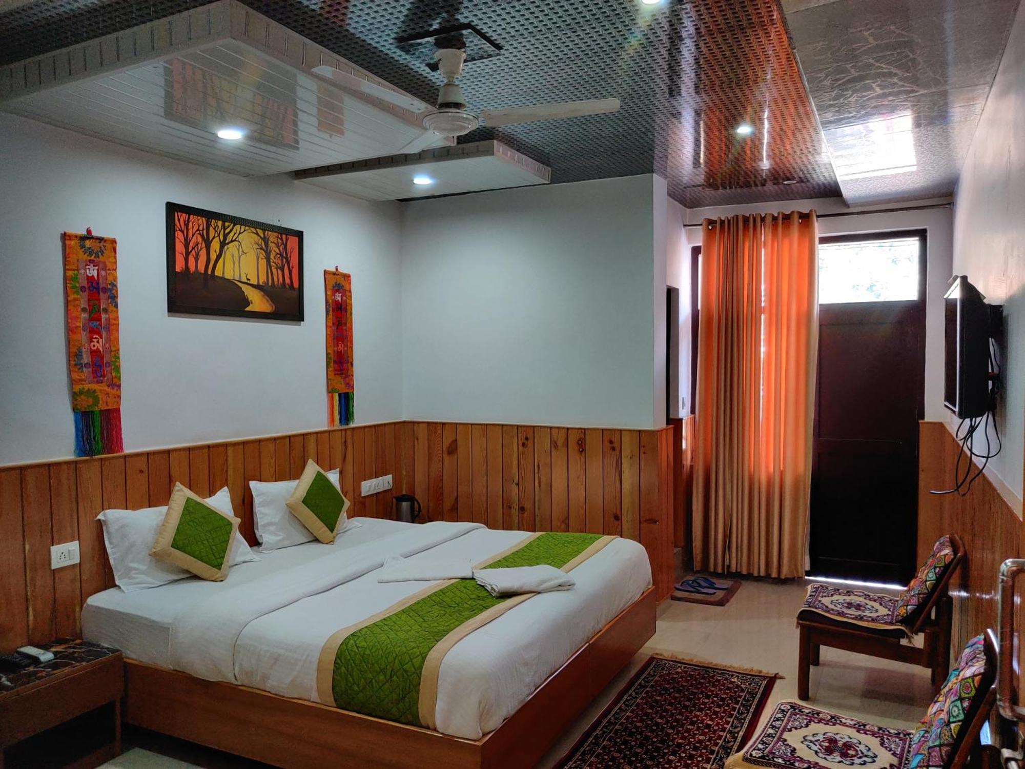 Hotel Akash McLeod Ganj Exterior foto